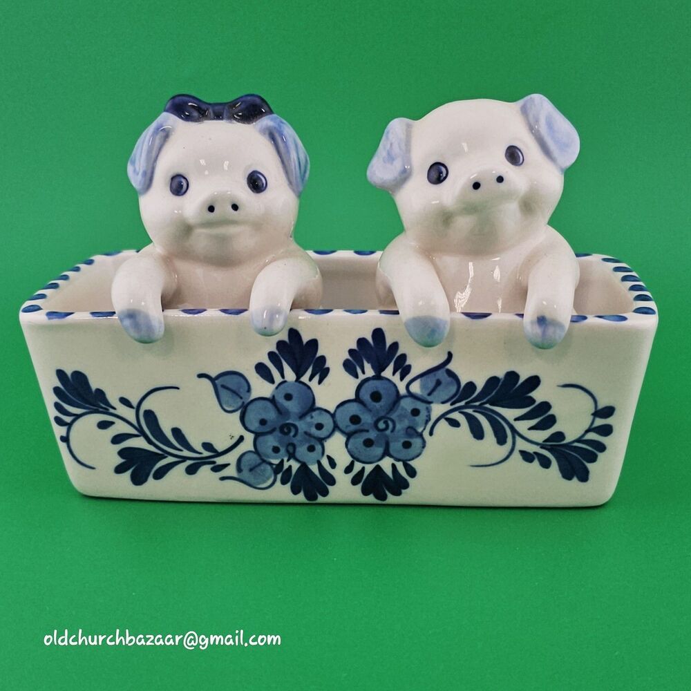 Vintage Hollander Delft Blue Pig In Trough Salt And Pepper Shakers